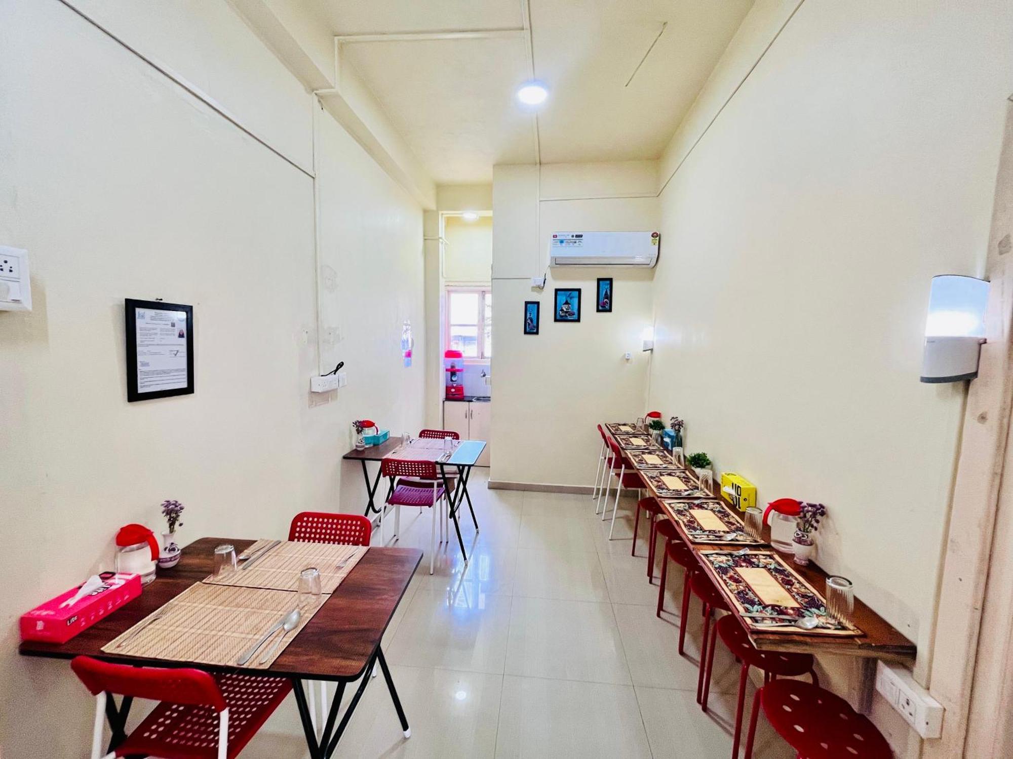 Aizawl Guest House Apartments Dış mekan fotoğraf