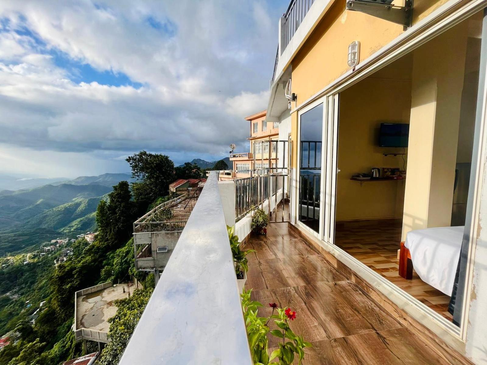 Aizawl Guest House Apartments Dış mekan fotoğraf