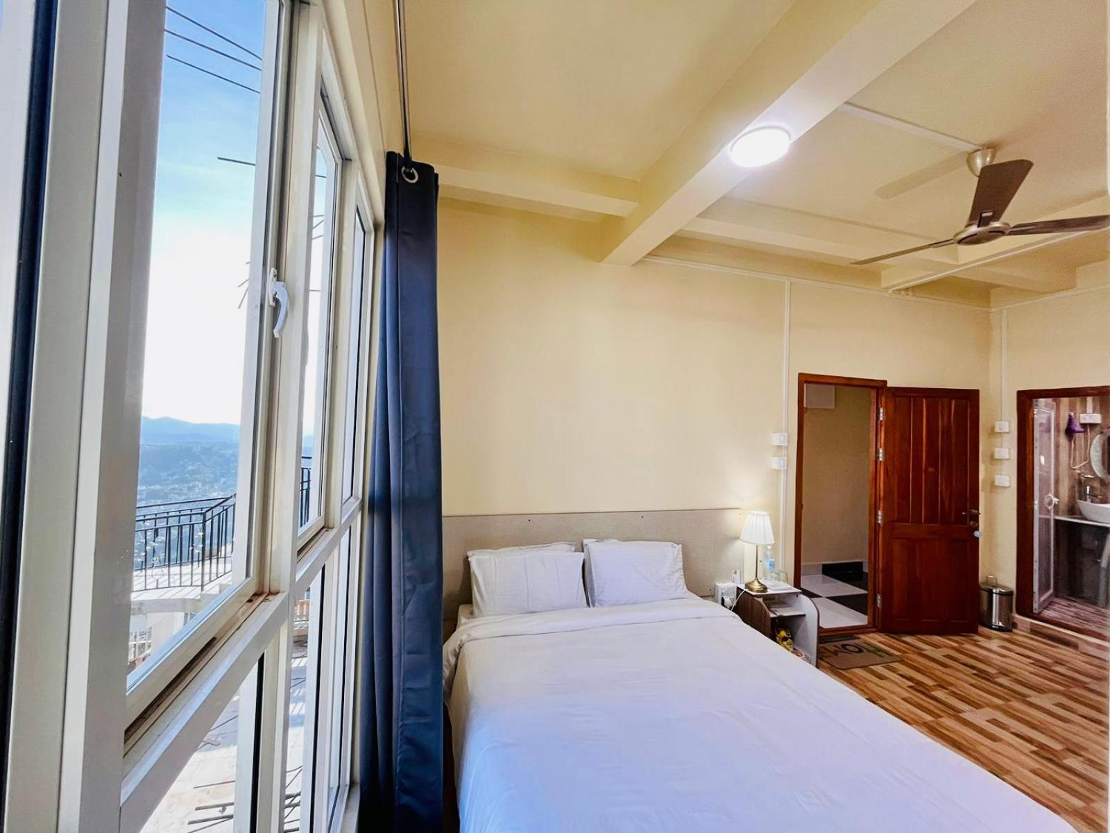 Aizawl Guest House Apartments Dış mekan fotoğraf